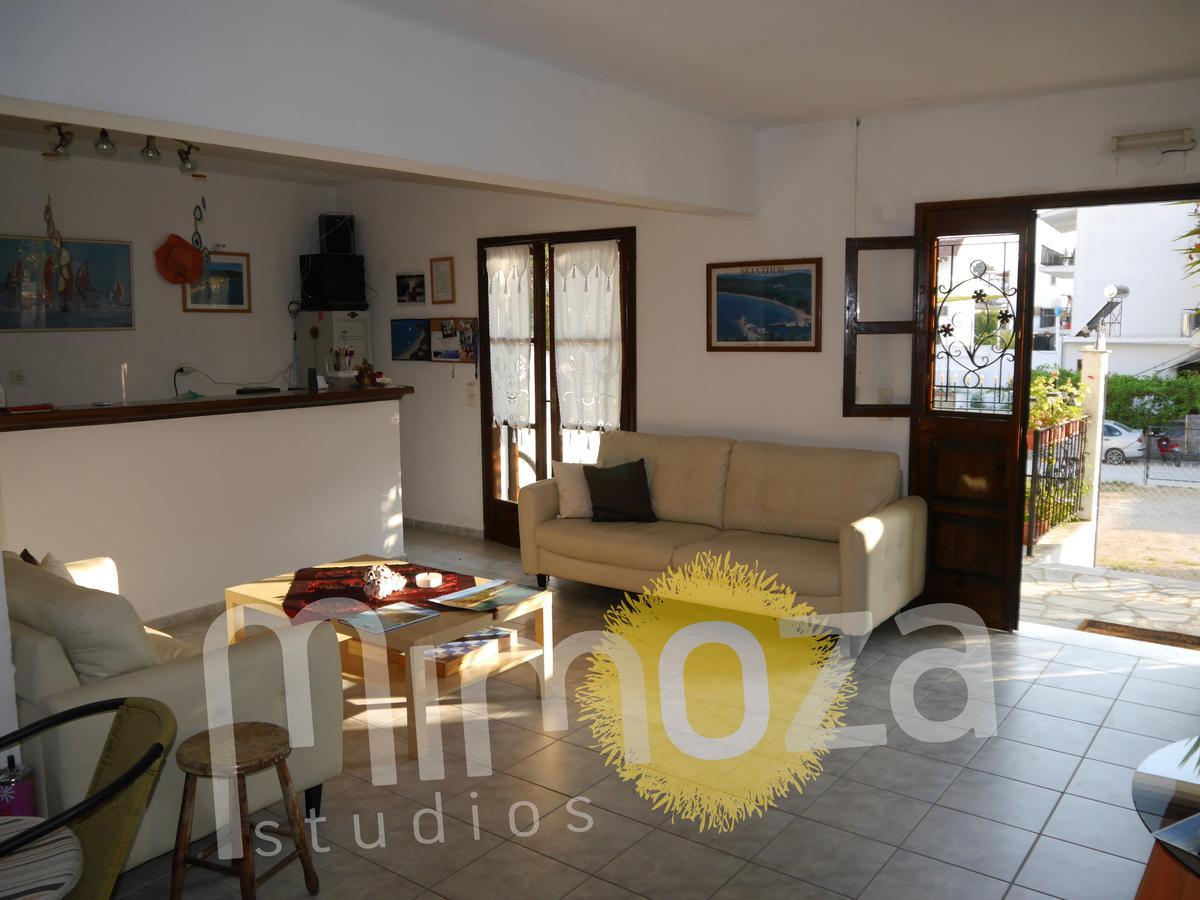 Mimoza Studios Skiathos Town Exterior foto